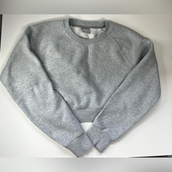 TNA
COZY Fleece Perfect Raglan Sweatshirt size Small - Picture 6 of 9